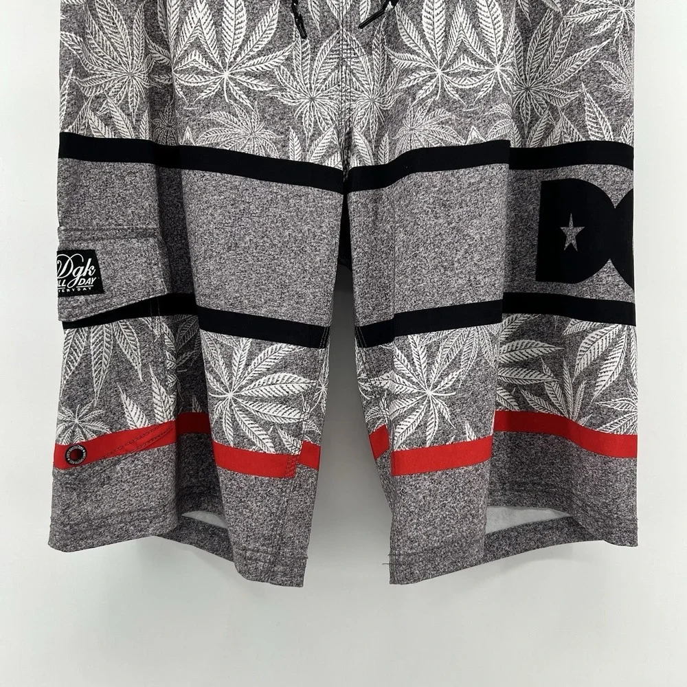 DGK Mens 32 Cannabis Weed Leaf Print Board Shorts Heather Gray Skate Streetwear